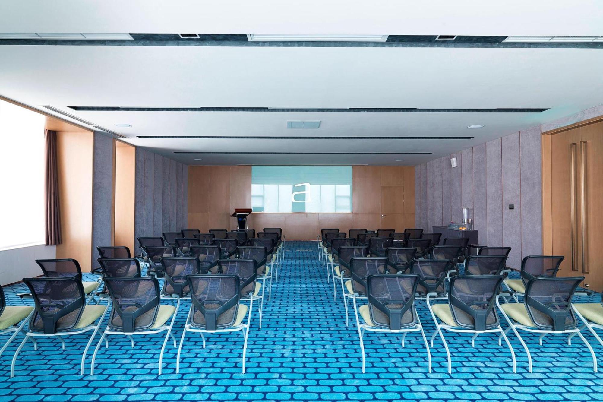 Hotel Aloft Dalian Zewnętrze zdjęcie
